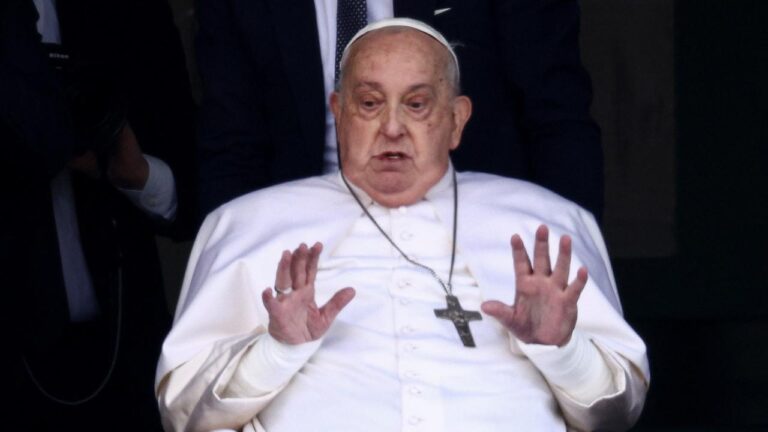 Papa Francis taburcu edildi – son dakika haberleri