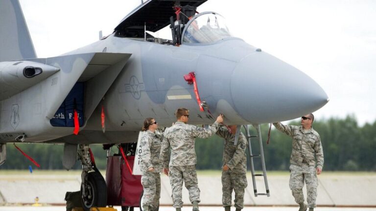 Akdeniz’de düşen ABD uçağında 5 asker öldü