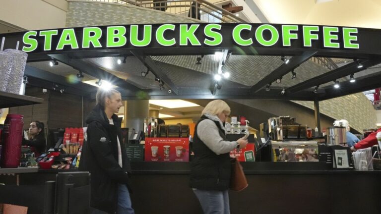 Starbucks önümüzdeki hafta menüden 13 ürün yükseltiyor
