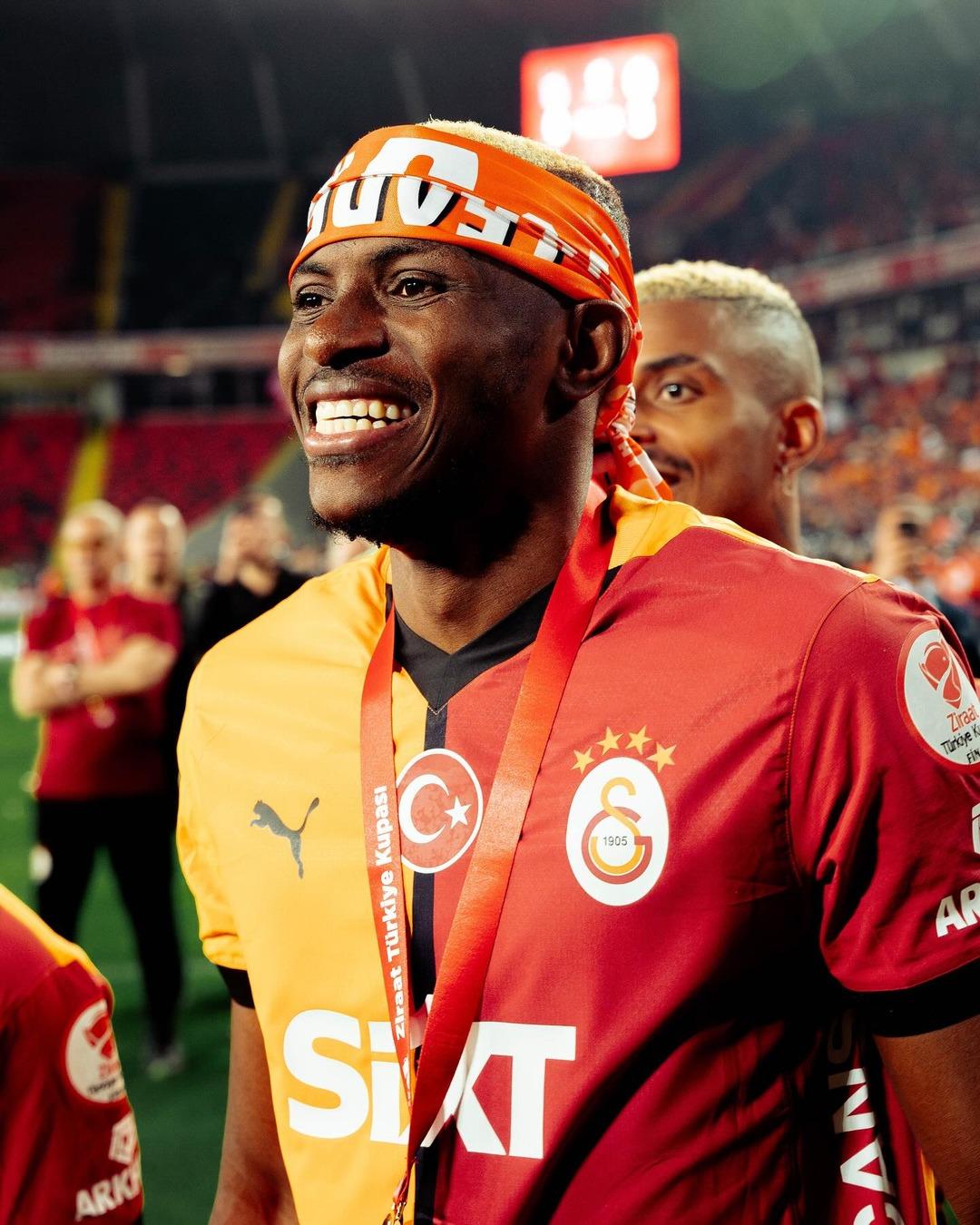 Galatasaray ayrıca Victor Osimhen Okan Buruk'un iyi haberleri! Hayranların kalbindeki suyu serpiştirdi ... 2