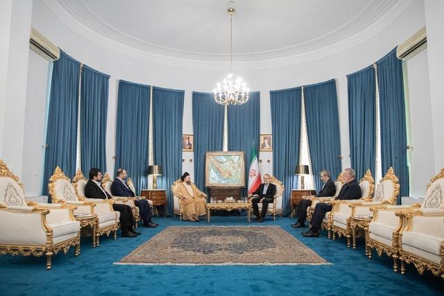 Khamenei Direktörü Laricani: 