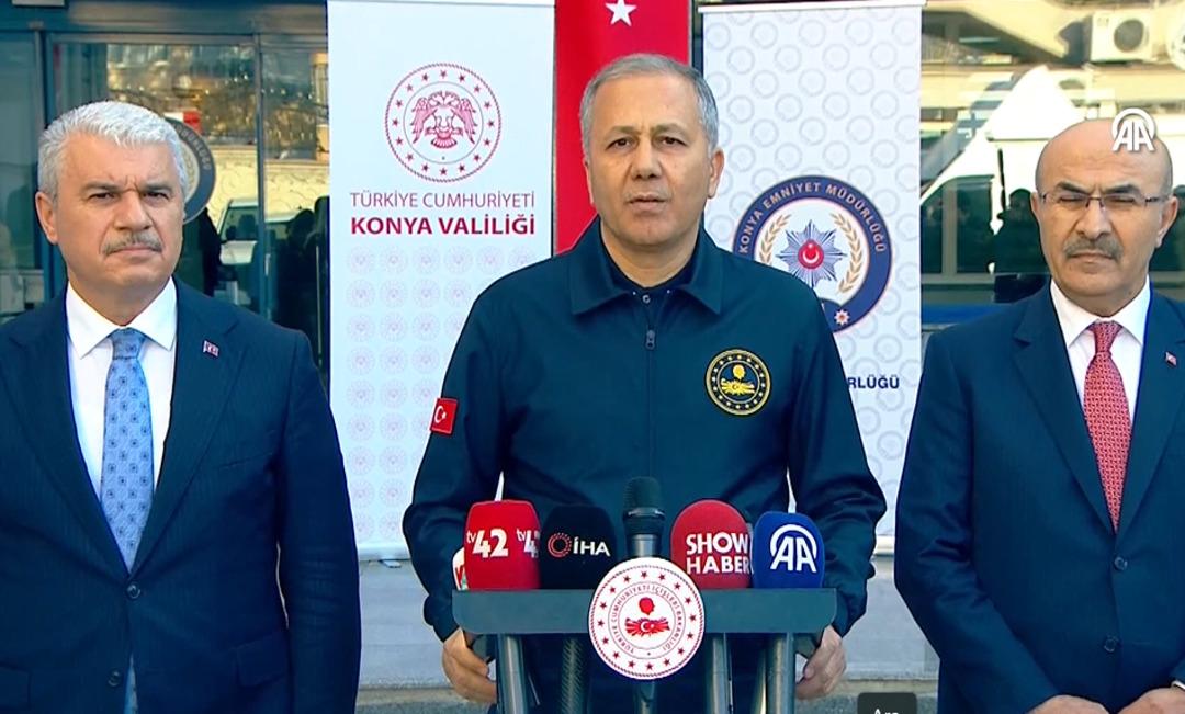 Bakan Yerlikaya açıkladı: Merkezi Konya olmak üzere 12 ilde gerçekleştirilen operasyonda 421 şüpheli tutuklandı. 4