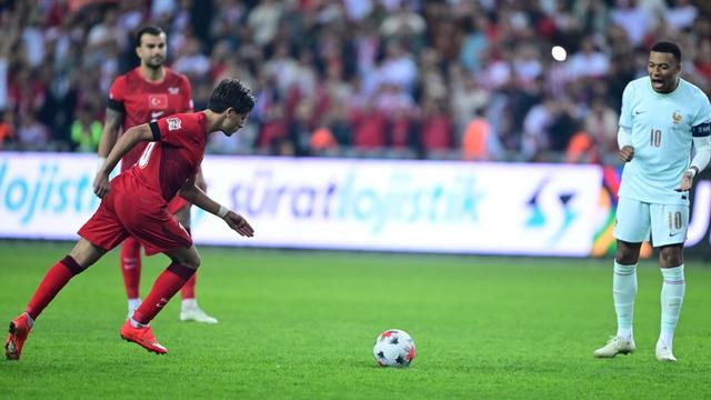 Milli maçta Kylian Mbappe’den Arda Güler’e tepki çeken hareket